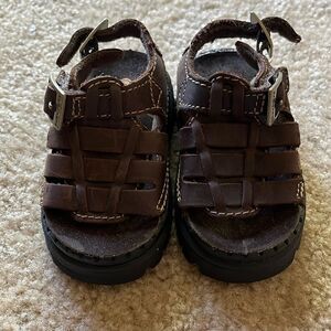 Skechers  baby hiking sandals, size  4
